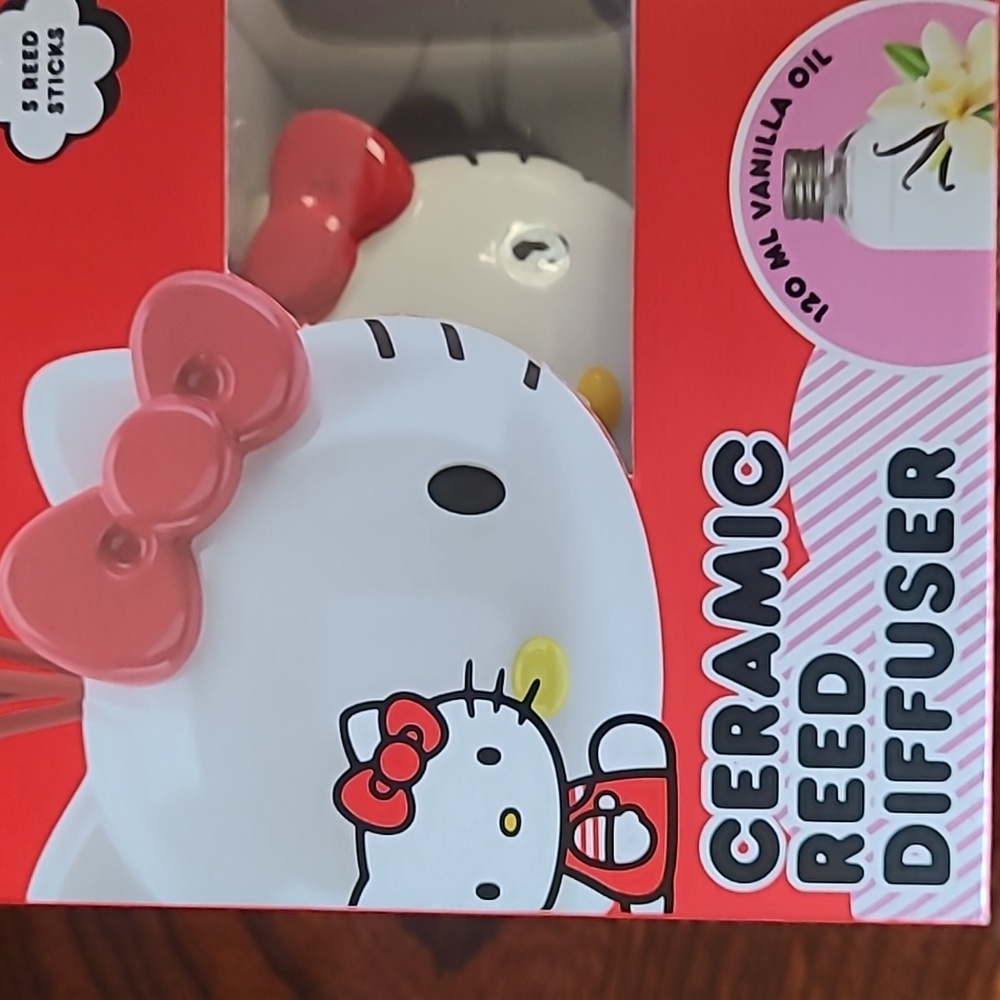 Hello Kitty Ceramic Reed Diffuser - Picture 4 of 8